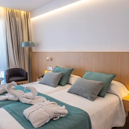 Petit Sagitario Adults Only